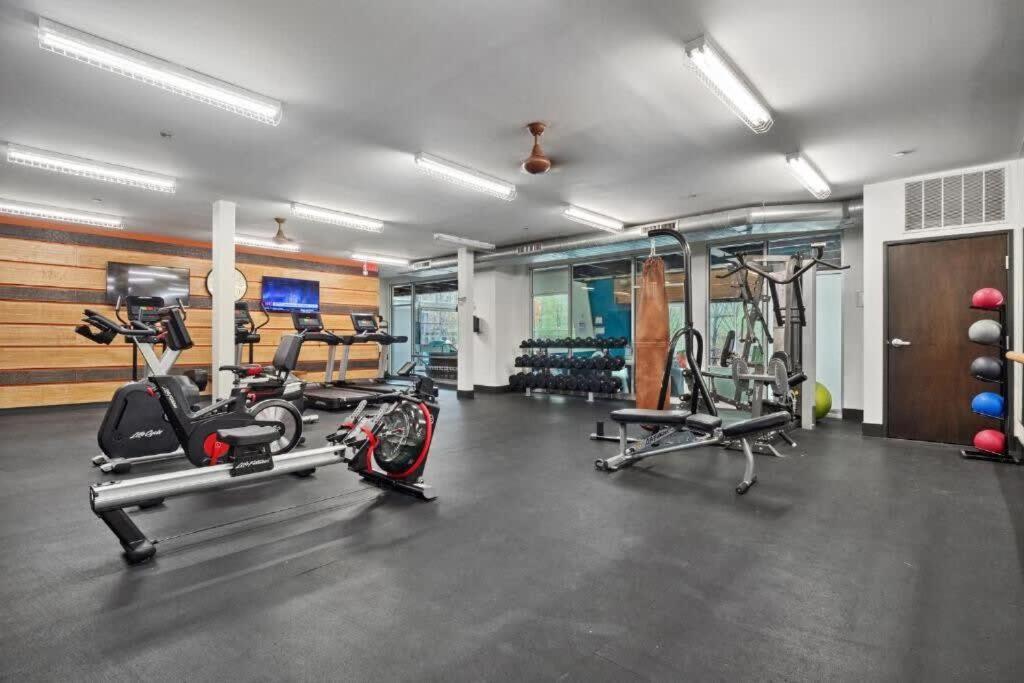 Apartamento Cozysuites 2br Mill District W Pool, Gym, Sauna #4 *