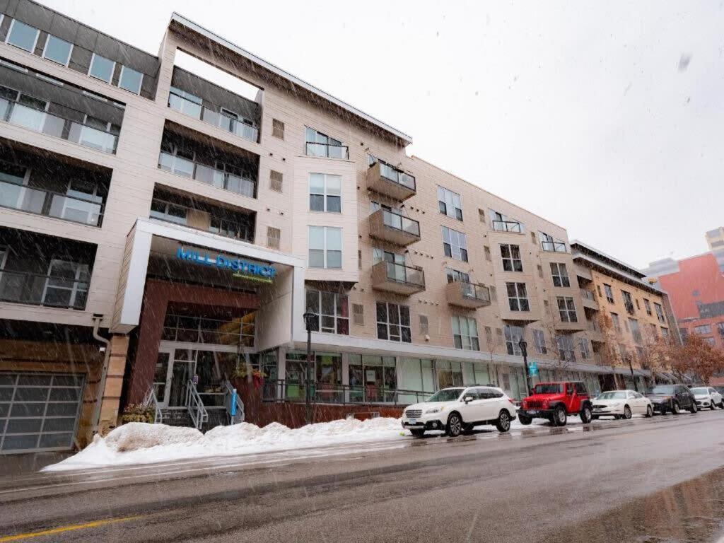 Apartamento Cozysuites 2br Mill District W Pool, Gym, Sauna #4