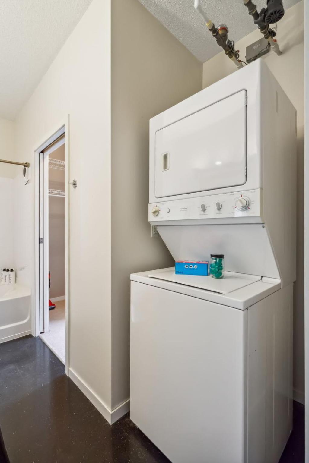 Cozysuites 2br Mill District W Pool, Gym, Sauna #4 Apartamento