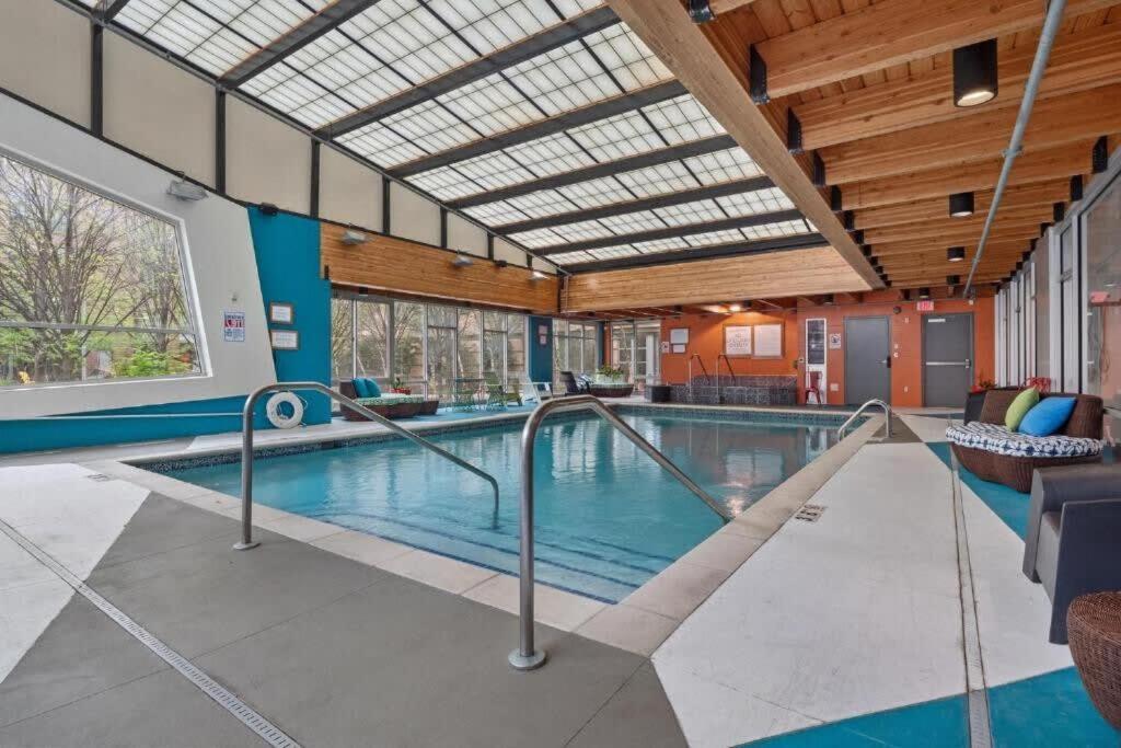 Cozysuites 2br Mill District W Pool, Gym, Sauna #4 *